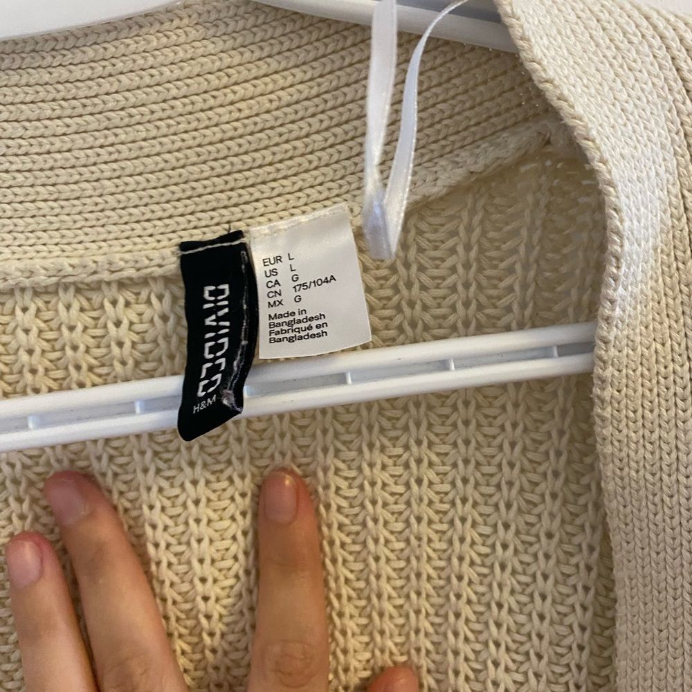 🍍 H&M Size Large - Picture 2 of 4